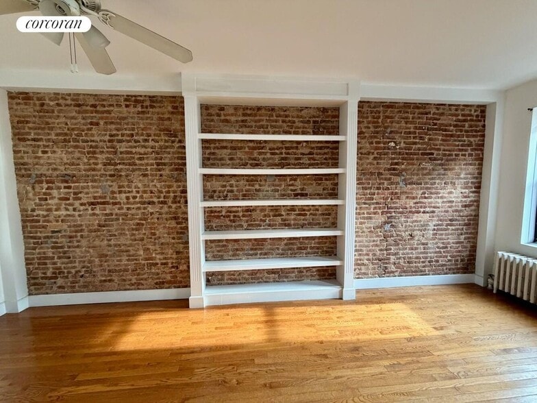 Building Photo - 340 85th St