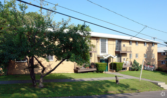 Building Photo - Dewitt View Apartments