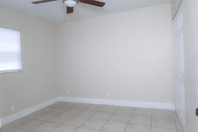 Building Photo - 2741 NW 58th Terrace