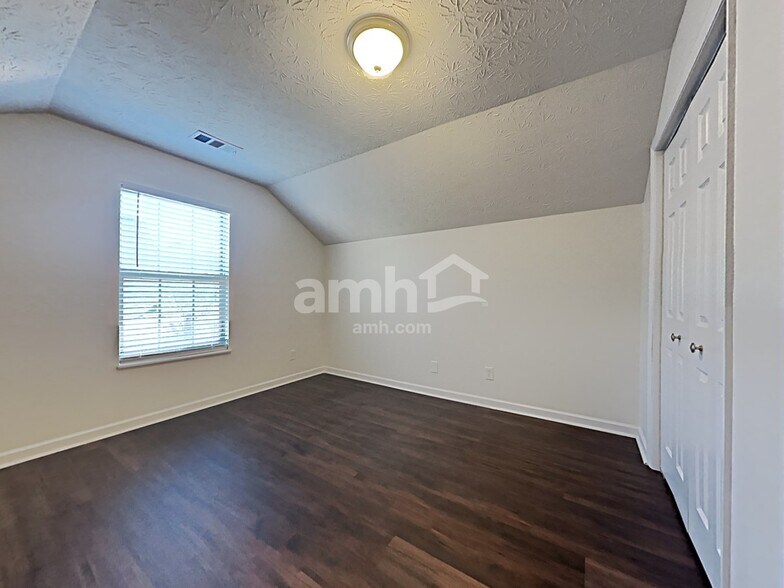 Building Photo - 7125 Ghiradelli Rd