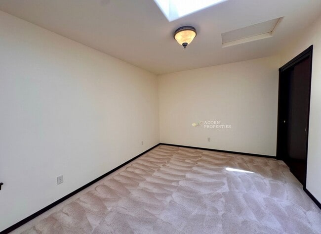 Building Photo - 1331 SW Harbor Vista Cir