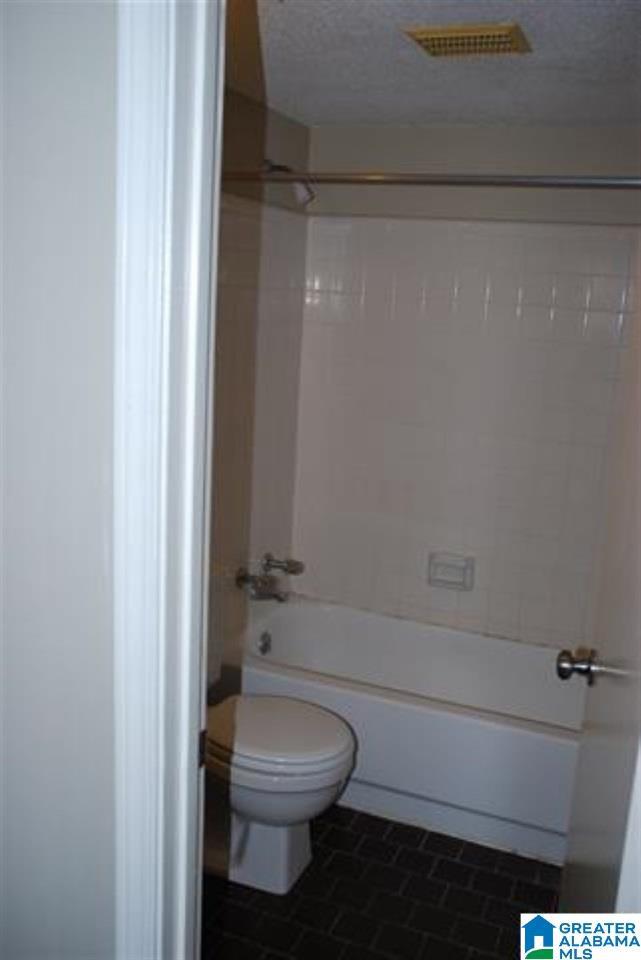Building Photo - 5136 Selkirk Dr