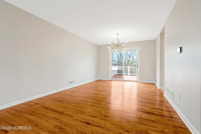 Building Photo - 429 Lake Ave