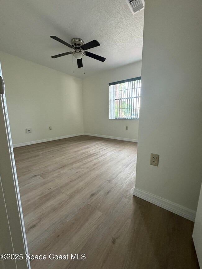 Building Photo - 895 Wandering Pine Trail