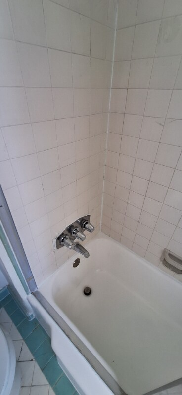 Building Photo - 726-C S Old Ranch Rd