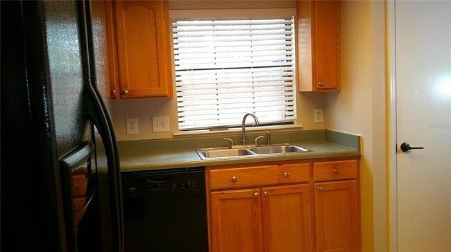 Building Photo - 14828 Winding Creek Ct