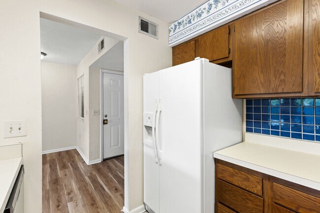 Building Photo - 4345 SW 20th Ln