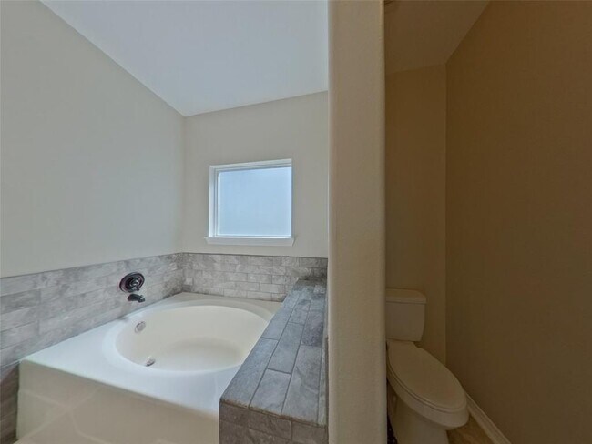 Building Photo - 10015 Sweet Nectar Ln