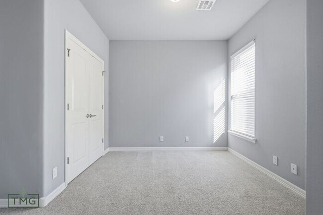 Building Photo - 3 Car Garage! Gorgeous 4/3.5/3 Luxury Home
