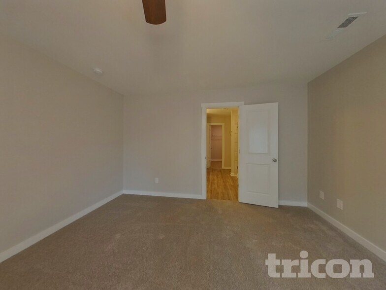 Building Photo - 710 Anglin Forest Way