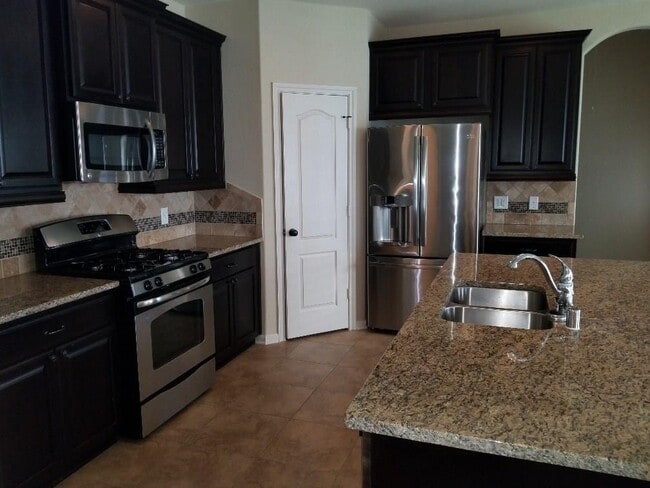 Building Photo - 208 Morgan Isle Ln