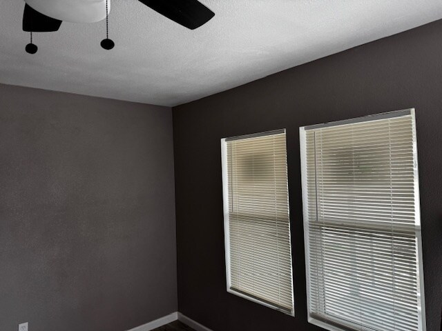 Building Photo - 1510 E Hattie St