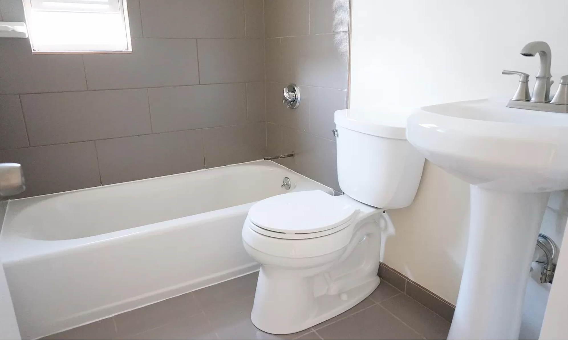 Building Photo - 21 Weitz St