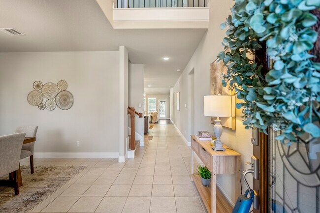 Building Photo - 16719 Highland Country Dr