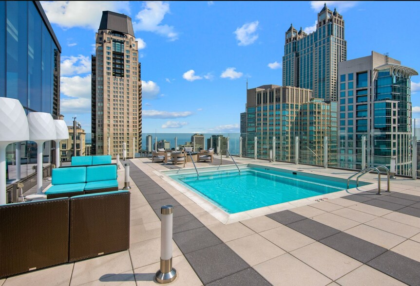 Building Photo - 50 E Chestnut St