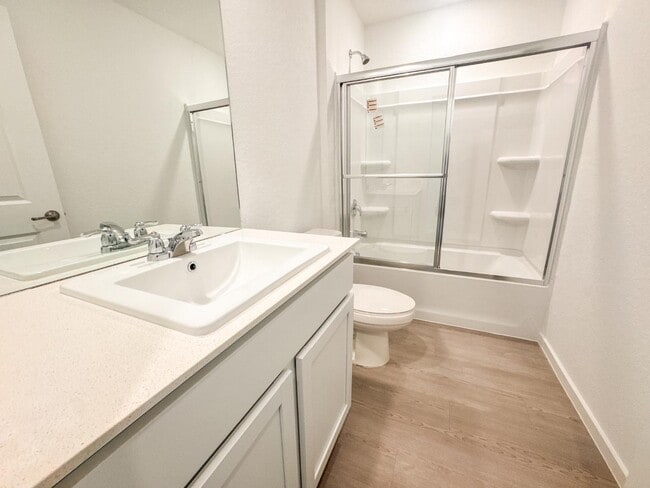 Building Photo - 10618 Nye Pass