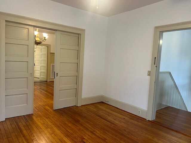 Building Photo - 325 S 6th St