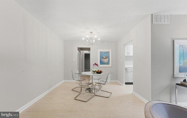 Building Photo - 3829 Hamilton St