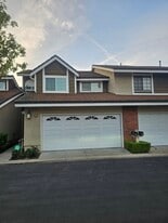 Building Photo - 25 Weepingwood