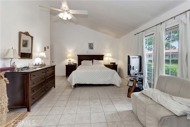 Building Photo - 432 Onda