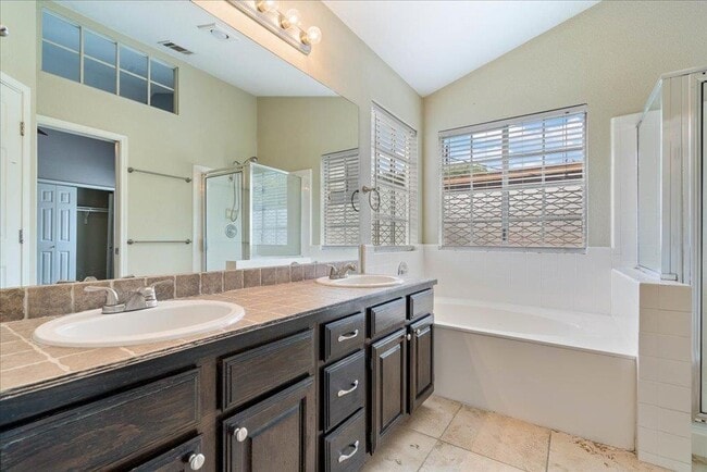 Building Photo - 2205 Cedar Branch Dr