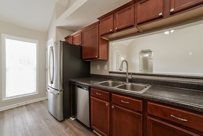 Building Photo - 7578 Woodshire Dr