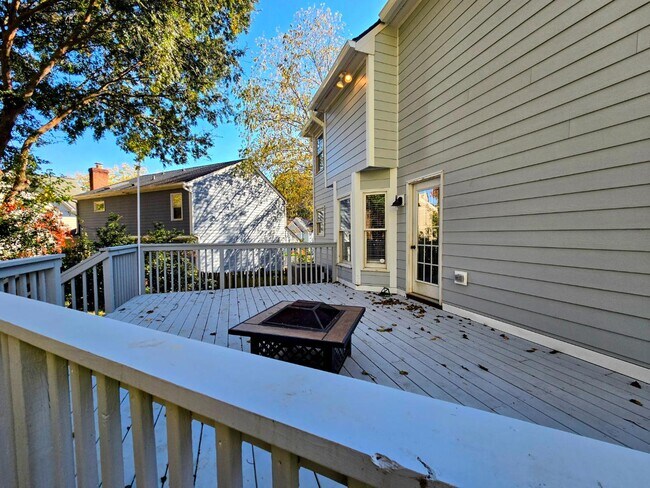 Building Photo - 2317 Declaration Dr