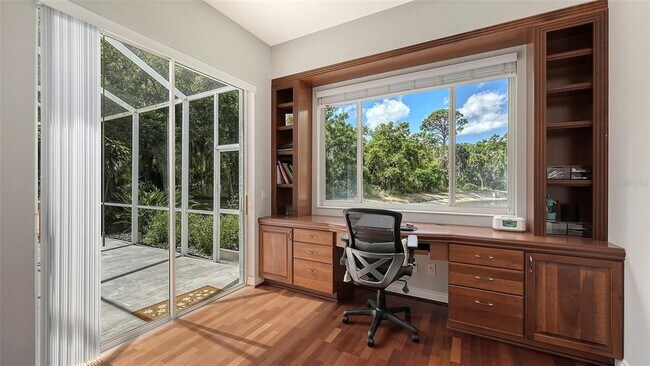 Building Photo - 9000 Willow Brook Dr