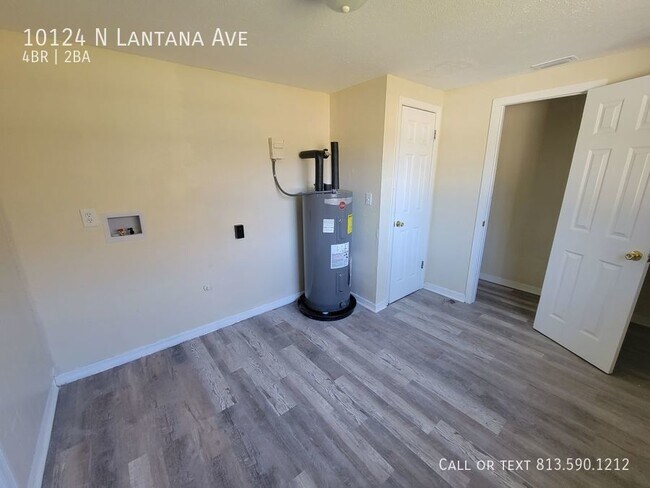 Building Photo - Renovated Tampa Home