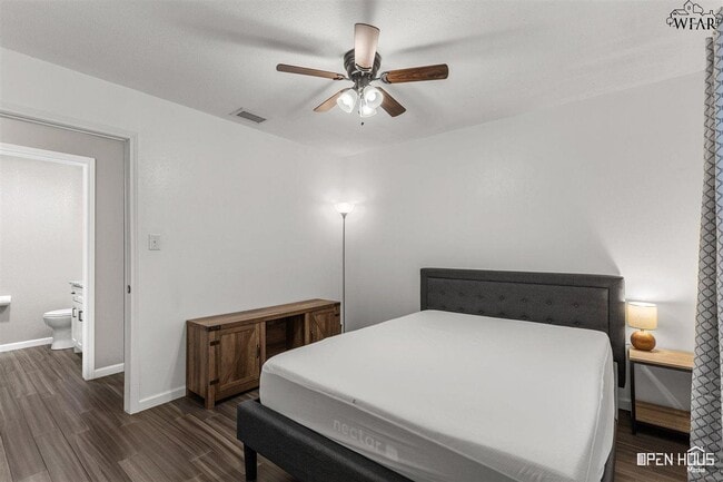 Building Photo - 5504 Hooper Dr