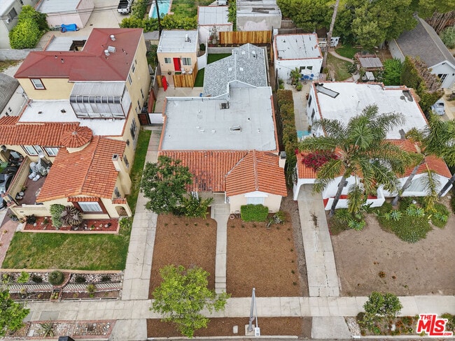 Building Photo - 1349 S Curson Ave