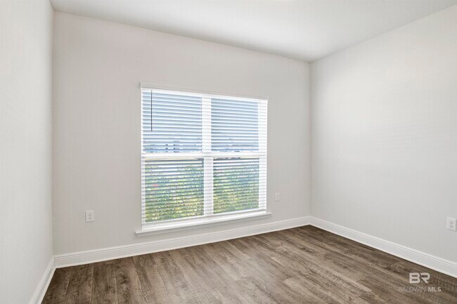 Building Photo - 24847 Smarty Jones Cir