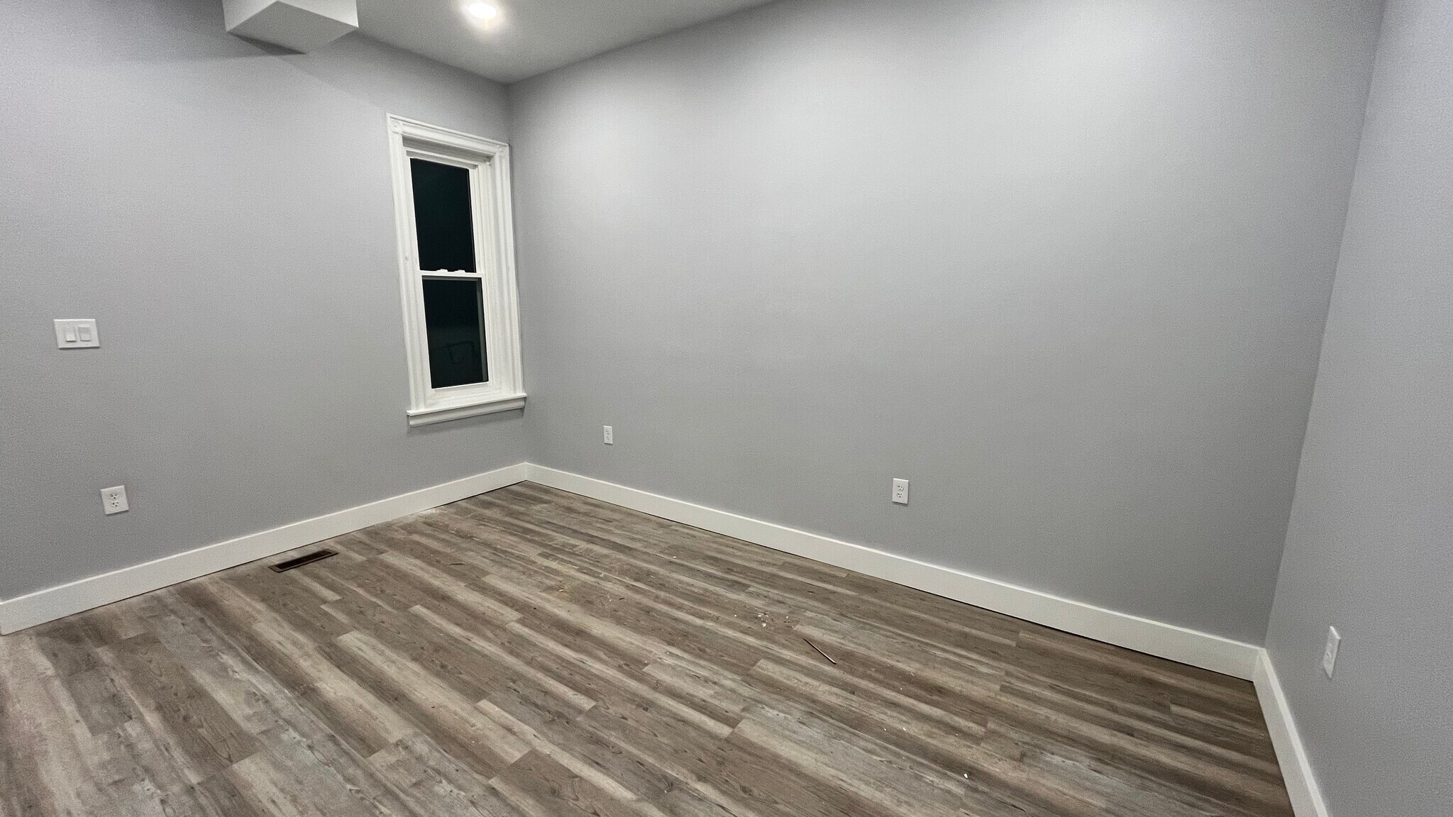 Building Photo - 361 Ophelia St
