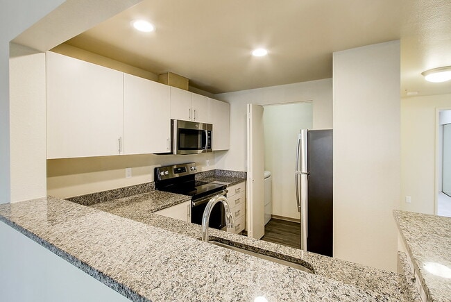 Building Photo - Evergreen Heights