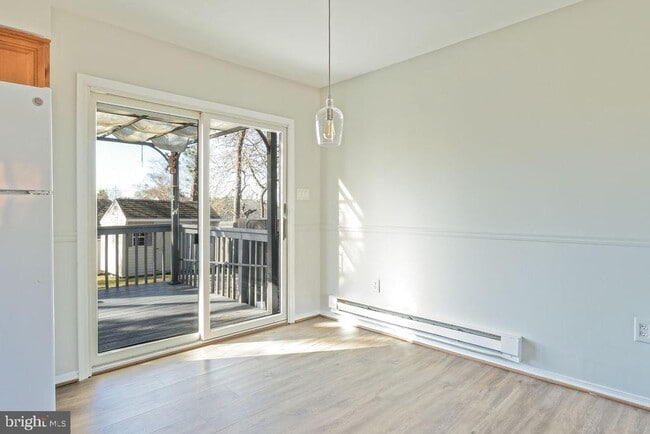 Building Photo - 117 Seaspray Rd