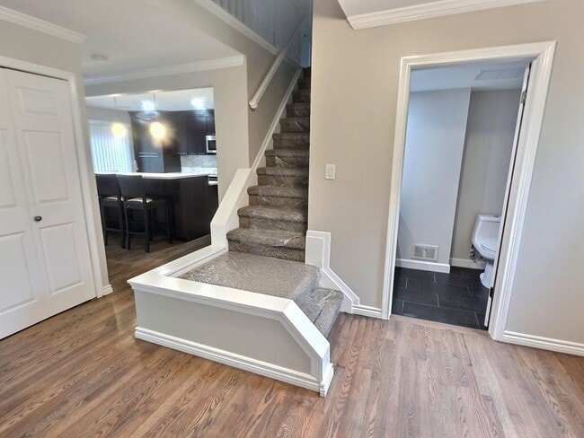 Building Photo - 28618 Balmoral Way