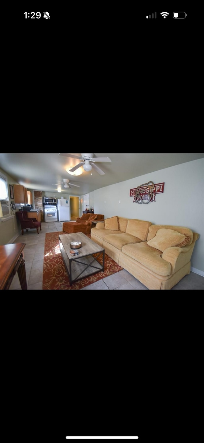 Building Photo - 4939 S Miro St