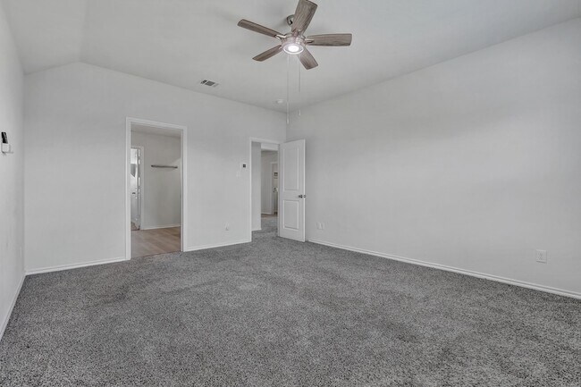 Building Photo - 3212 Perman Dr