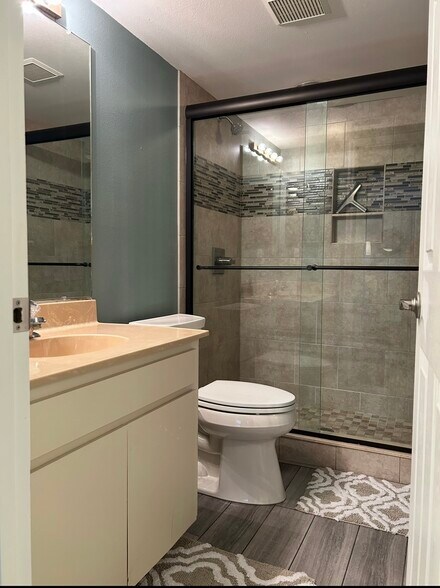 Building Photo - 4507 Longmeadow