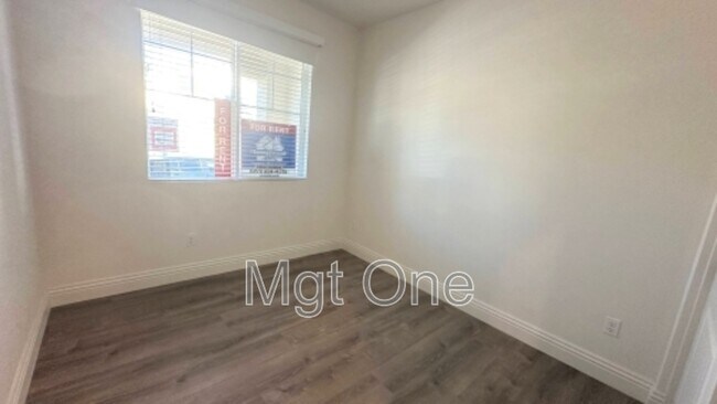 Building Photo - 1784 Julie Dr