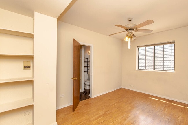 Building Photo - 1504 N Dearborn Pkwy