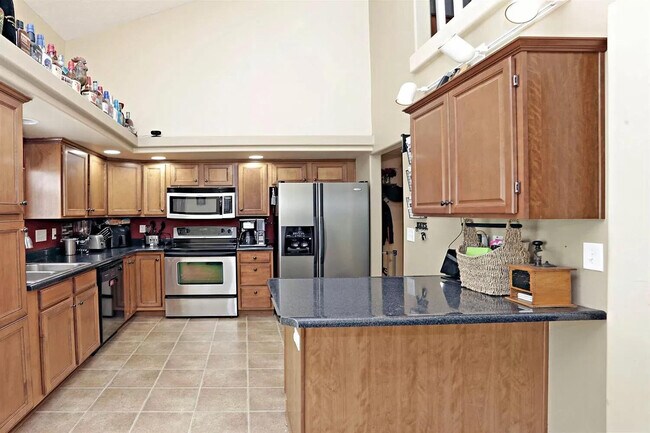 Building Photo - 3072 Prichard Dr
