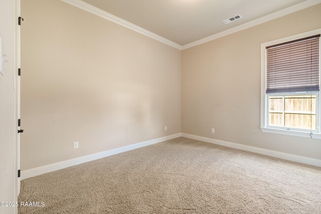 Building Photo - 104 Gated Trinity Ct