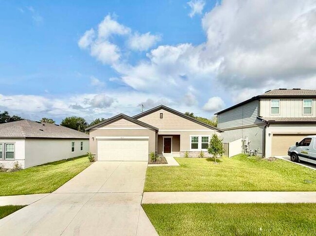 Building Photo - 14613 Italy Ave