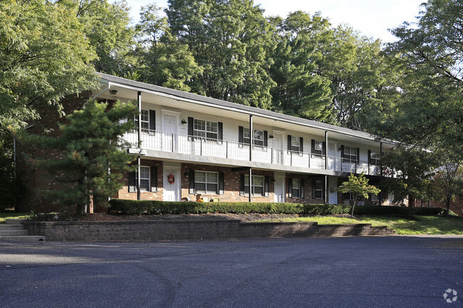 Building Photo - Brandemere Apartments