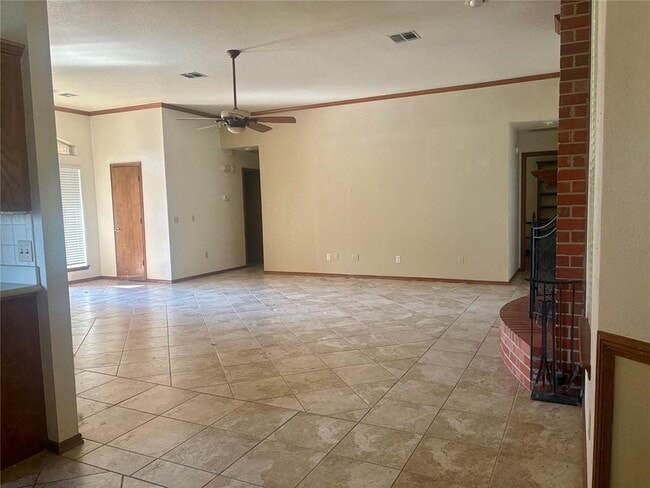 Building Photo - 3717 Barwick Dr