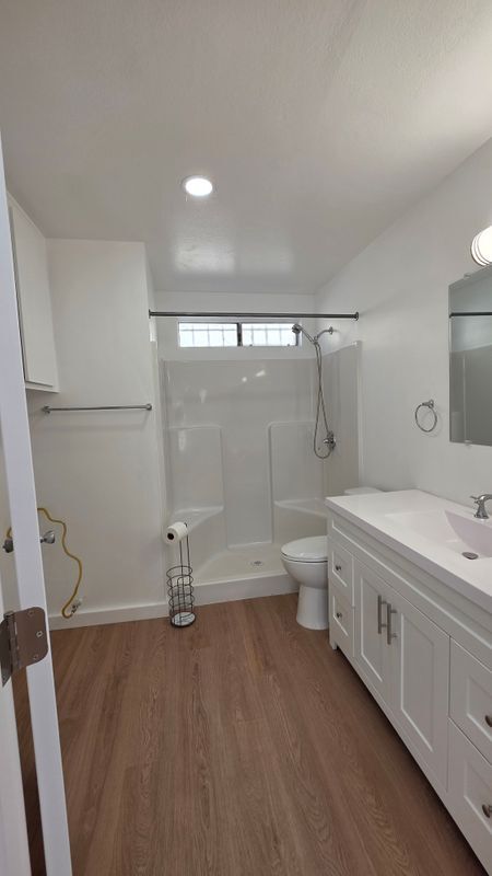 Building Photo - 210 S Paulsen