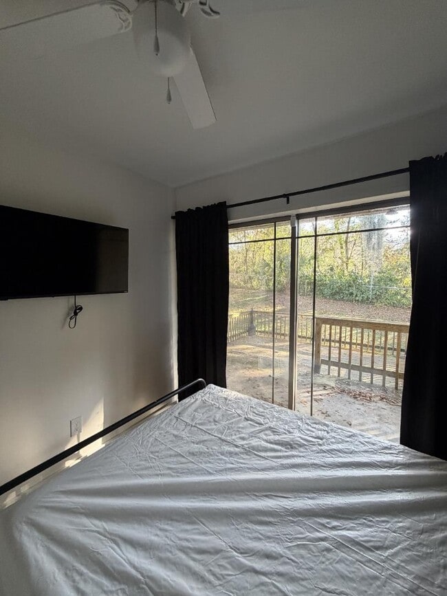 Building Photo - 5140 River Bluff Ln