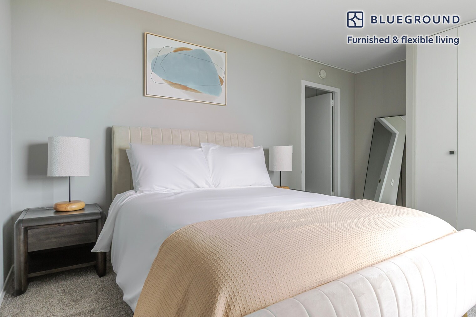 Building Photo - 3450 N Lake Shore Dr