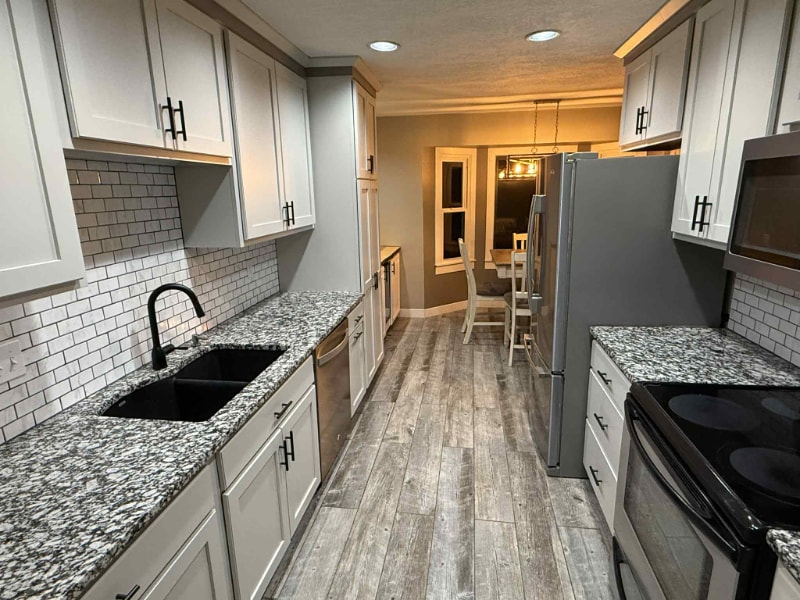 Building Photo - 1324 N Crestline St